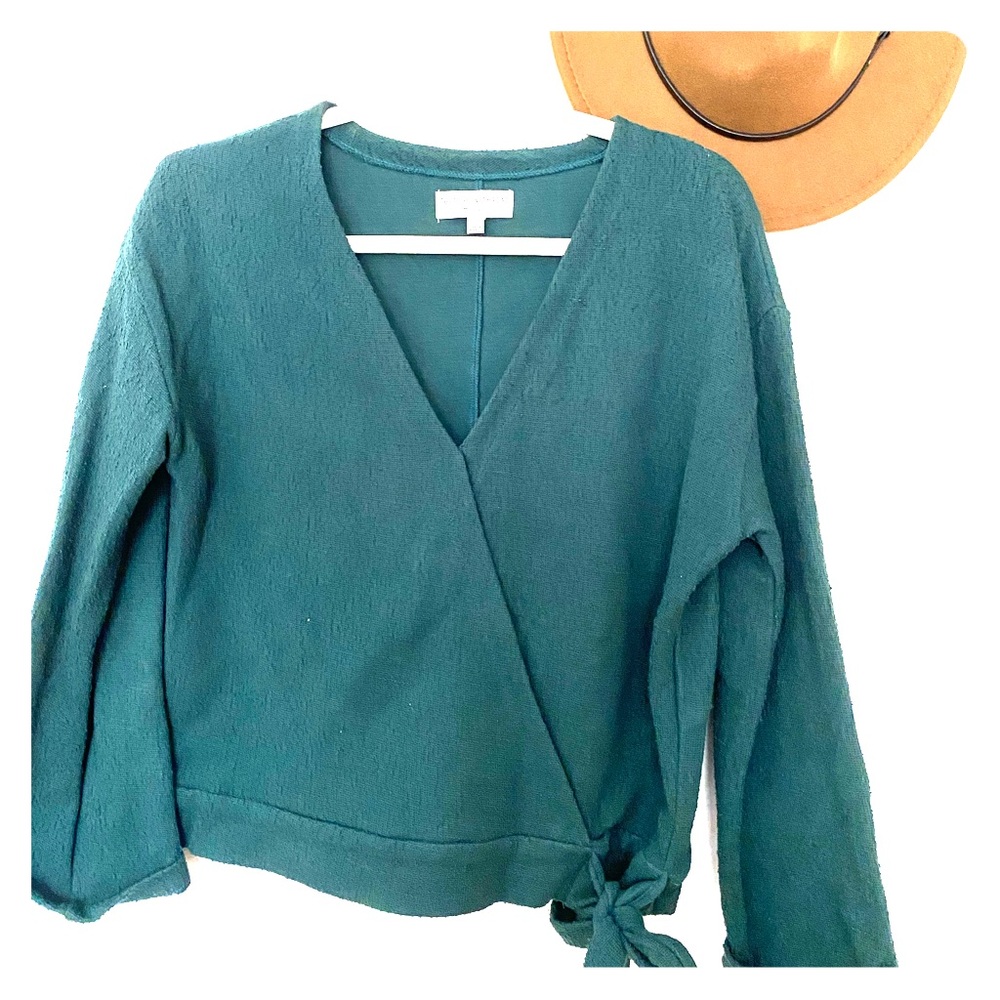 Deep green Madewell textured top.